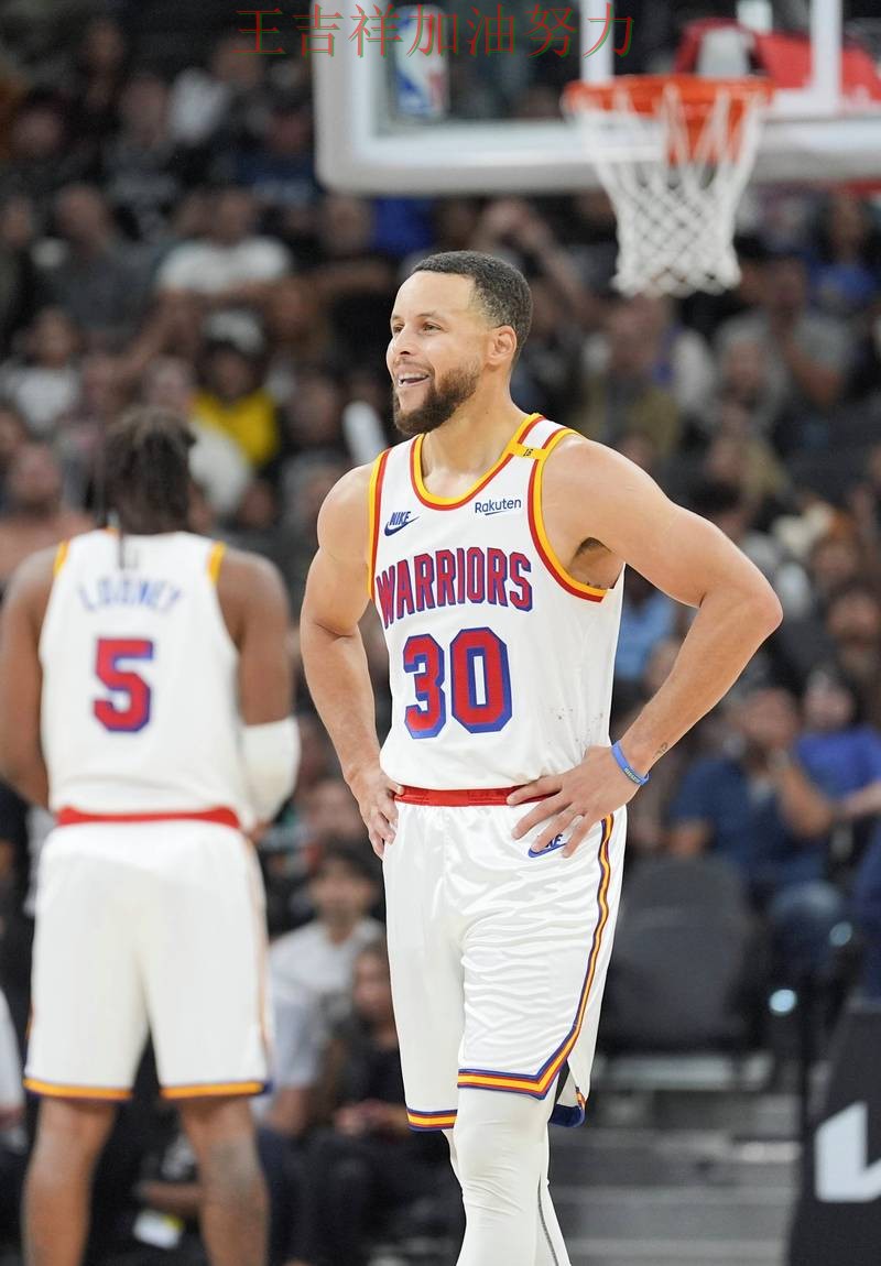 库里稳定发挥让争冠形势再生变化 比赛走势引发热议